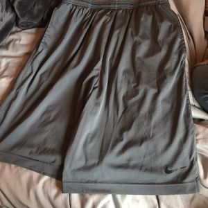 Nike basket shorts